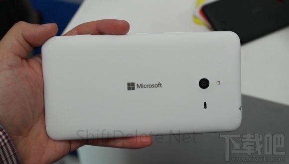 微软Lumia  1330真机曝光